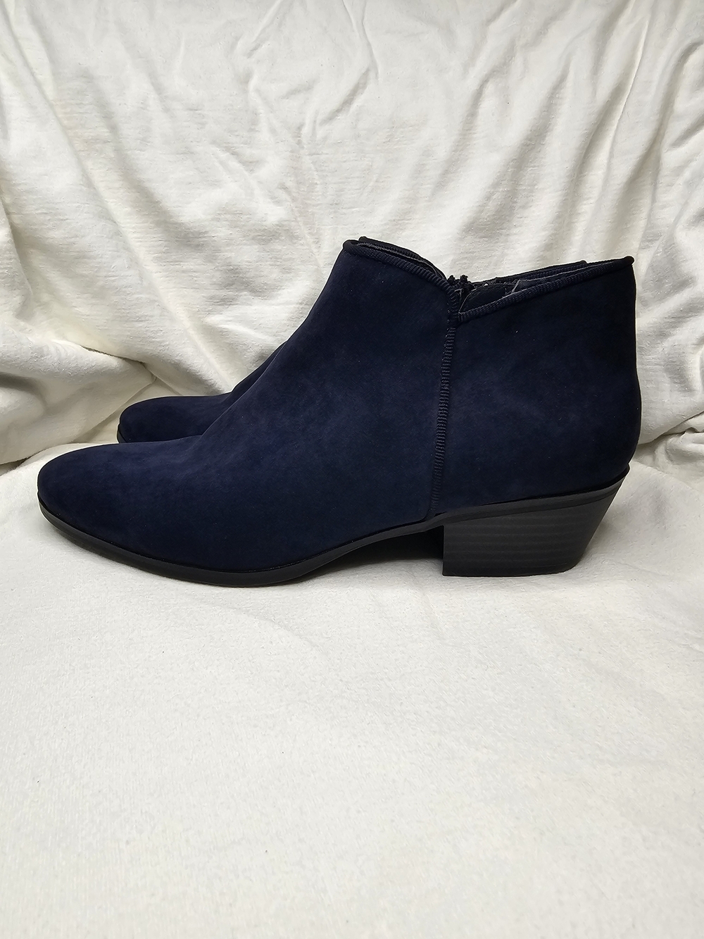 Style & Co. Wileyy Navy Faux Suede Ankle Booties Low Block Heel - Picture 4 of 16